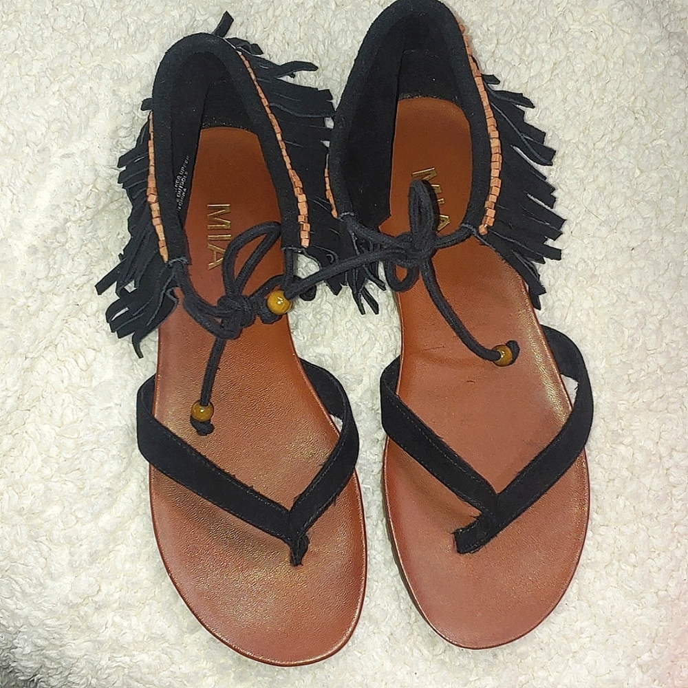 MIA Native Black Fringe Beaded Suede Leather Sandals - Picture 8 of 9